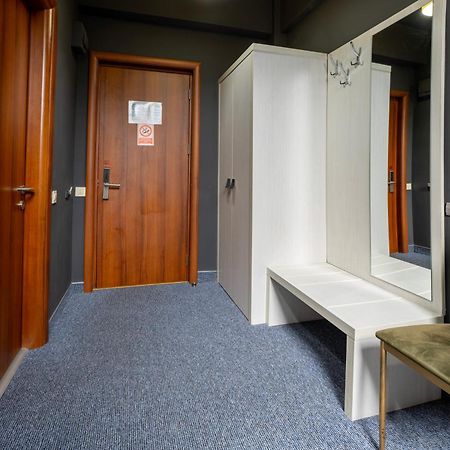 Alex&George Boutique Hotel Клуж-Напока Экстерьер фото