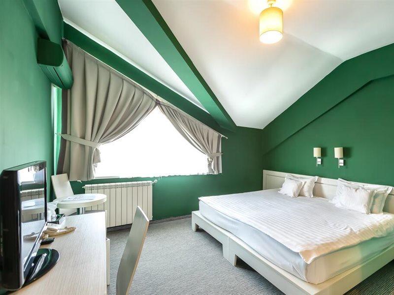 Alex&George Boutique Hotel Клуж-Напока Экстерьер фото
