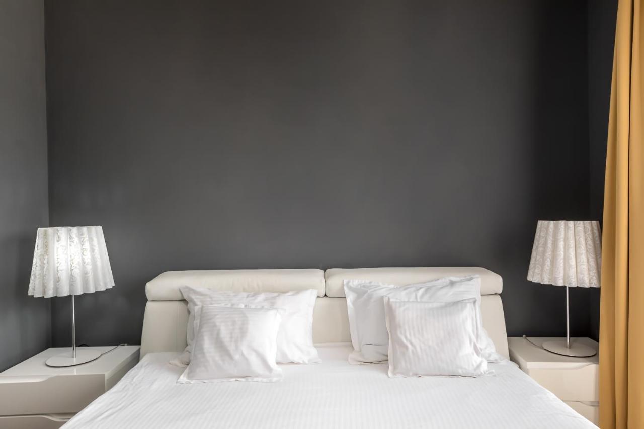 Alex&George Boutique Hotel Клуж-Напока Экстерьер фото